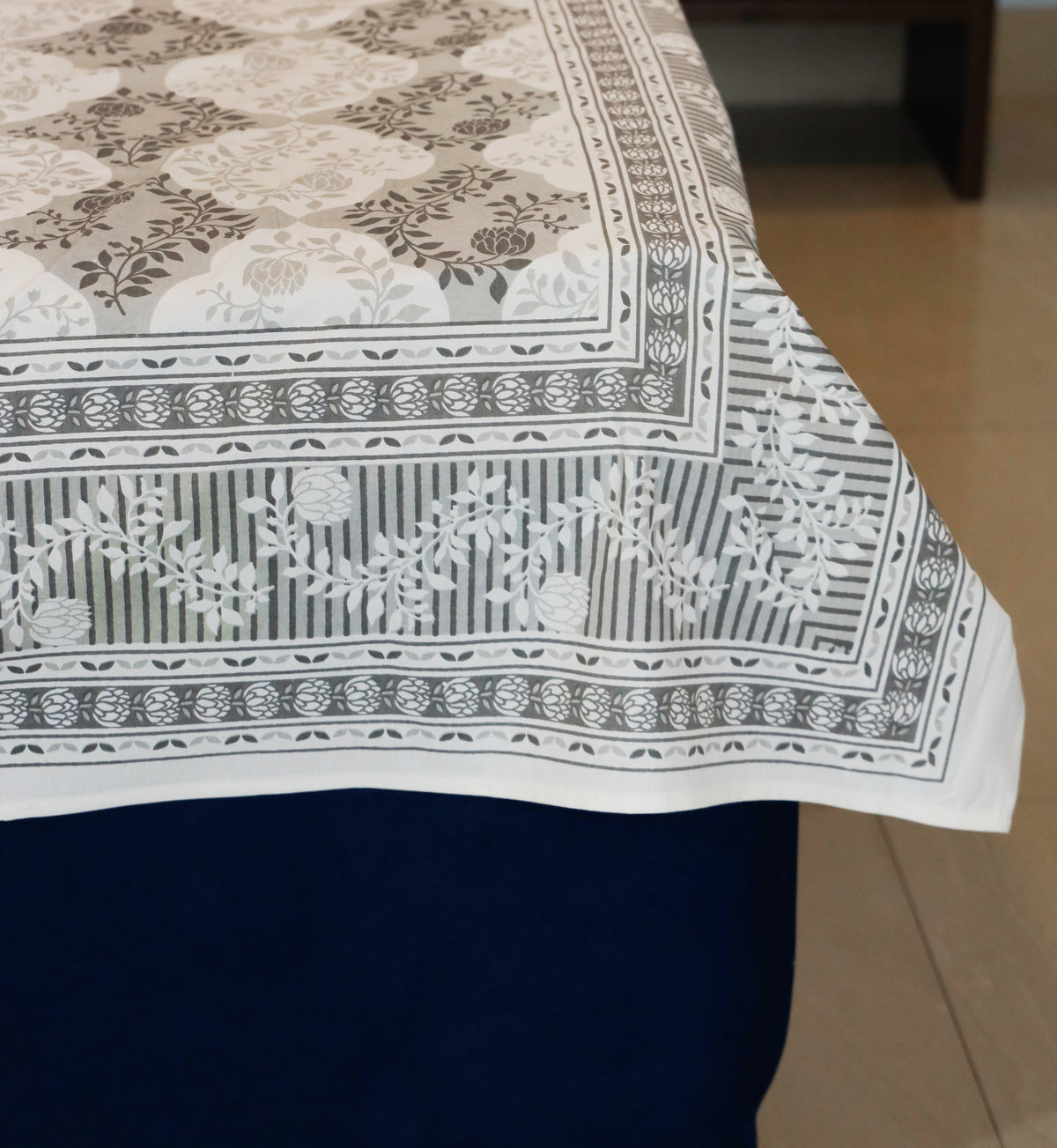 Classic Vine Cotton Bedsheet