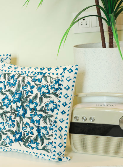 Elegant Meadow Cushion