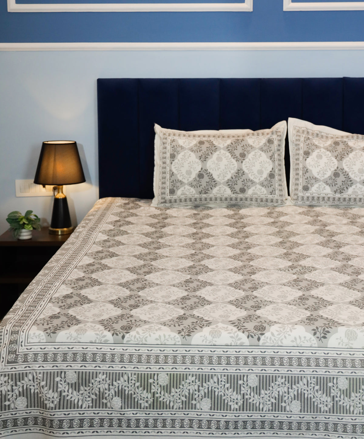 Classic Vine Cotton Bedsheet