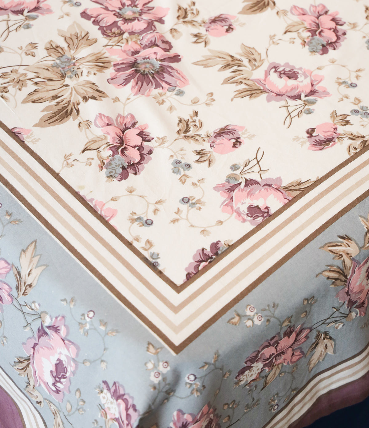 Azure Leaf Printed Bedsheet